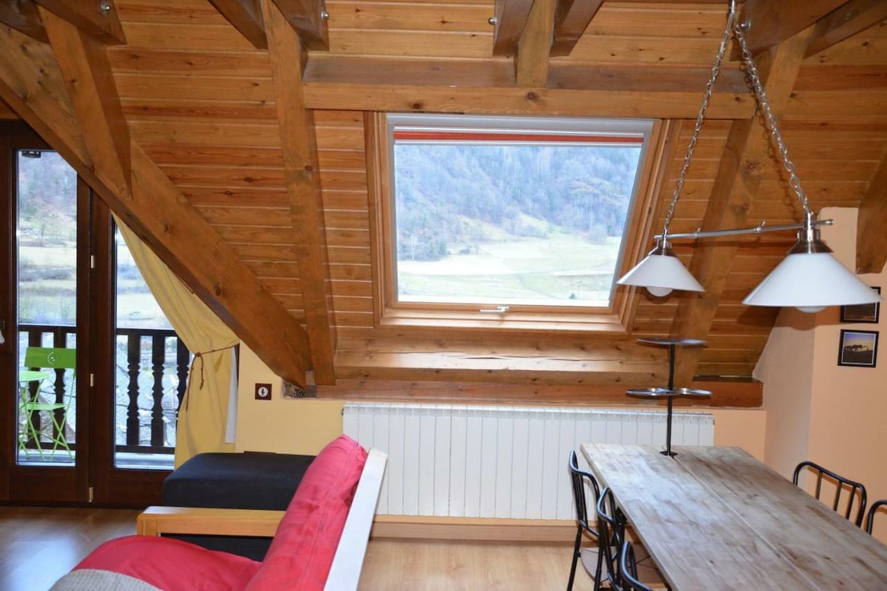 Laurit Villa Bossost Bagian luar foto