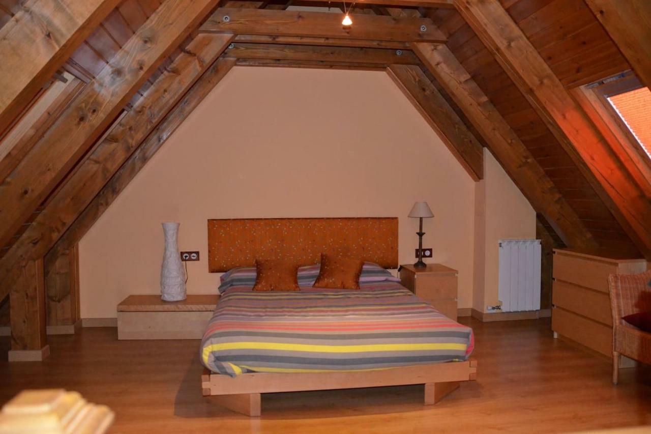 Laurit Villa Bossost Bagian luar foto